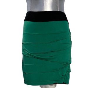 BCBGeneration S Mini Skirt Emerald Green Pleated Twist Stretch Date Night Cute